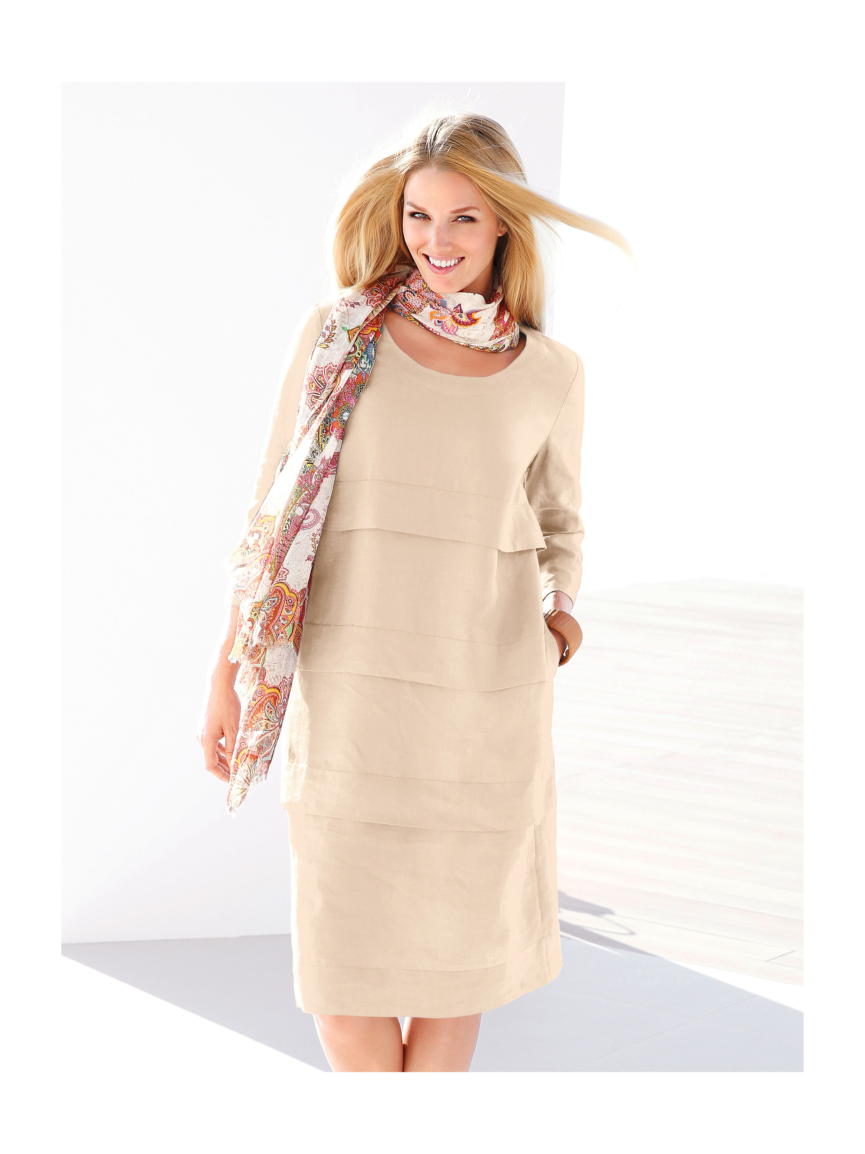 Image of Dress Anna Aura beige size: 18s