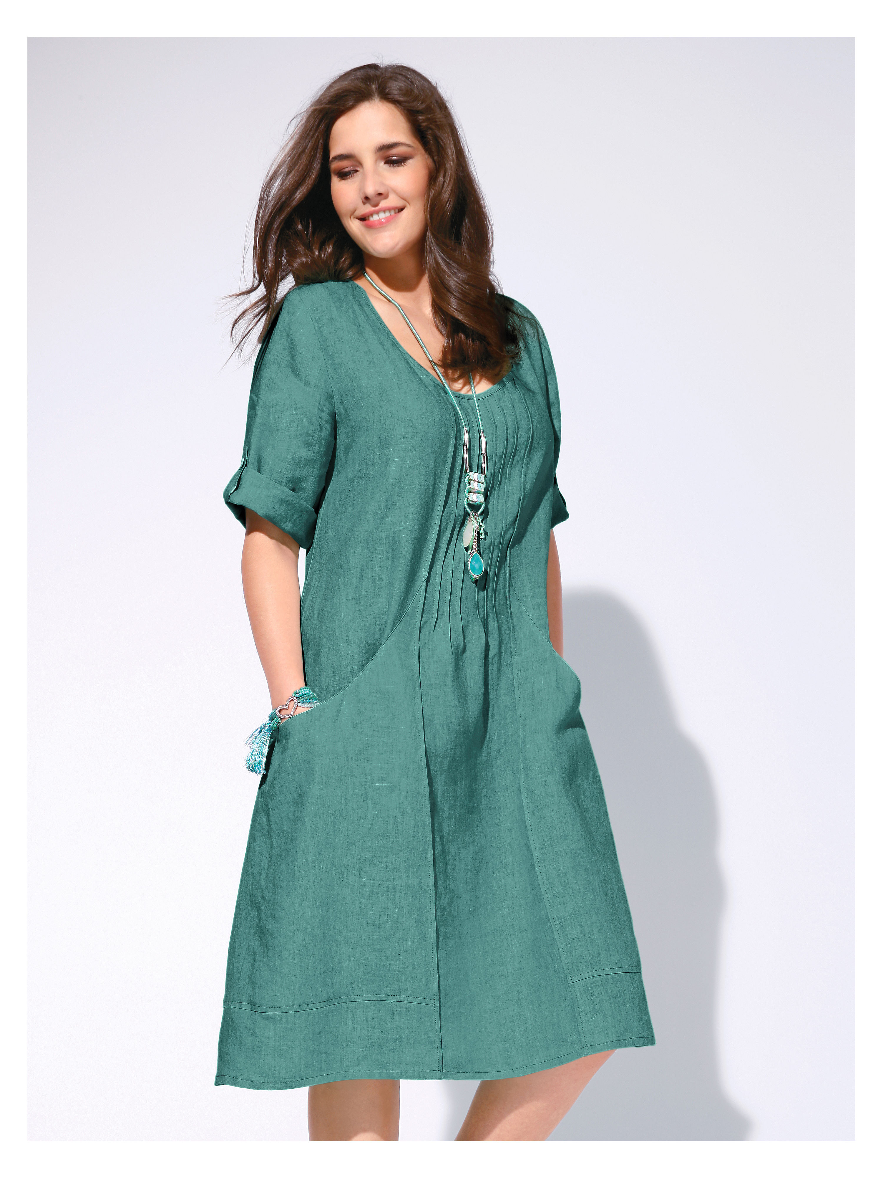 Image of Dress with 3/4-length sleeves Anna Aura green