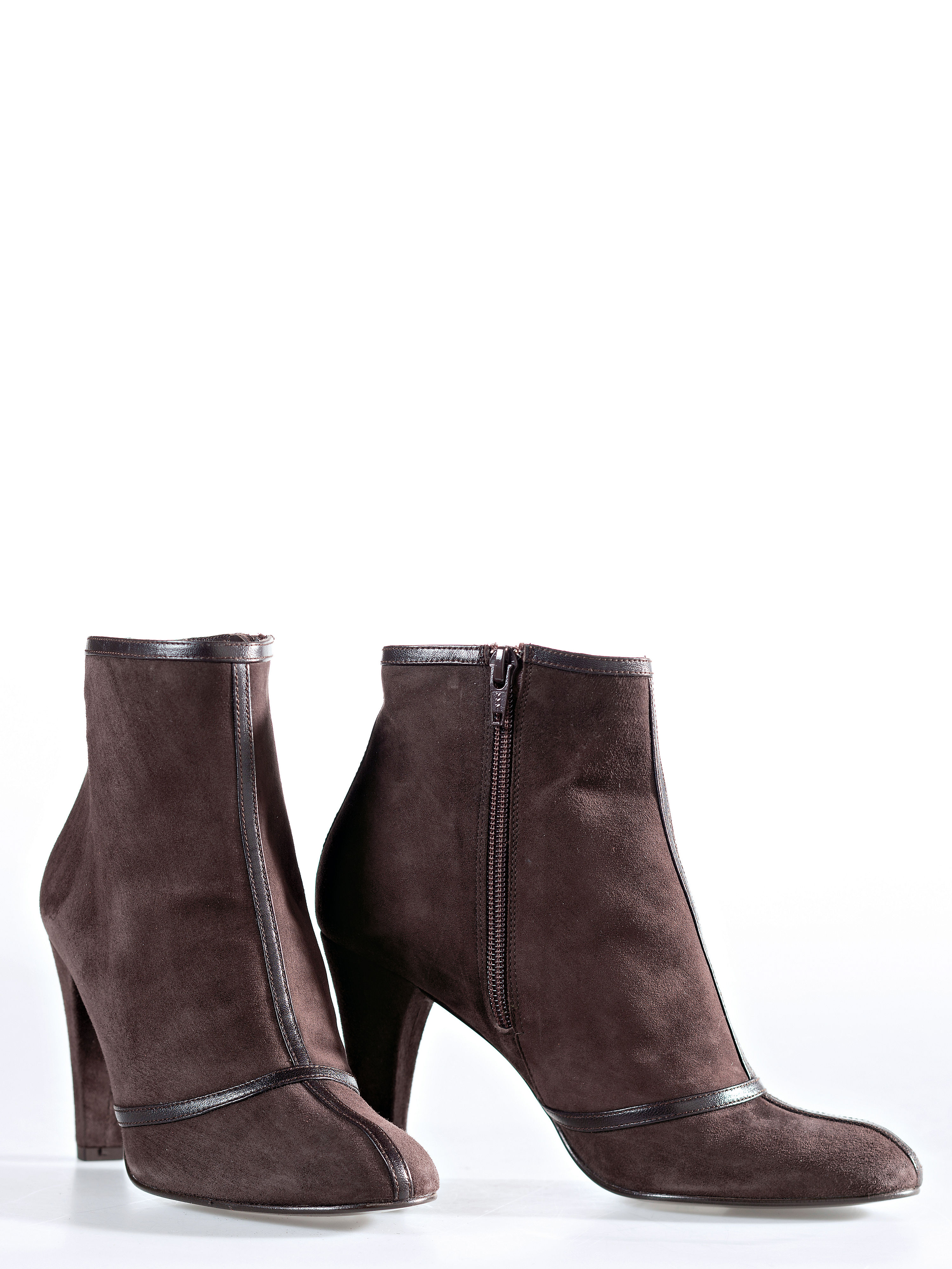 Image of Elegant ankle boots made from kidskin suede Uta Raasch brown