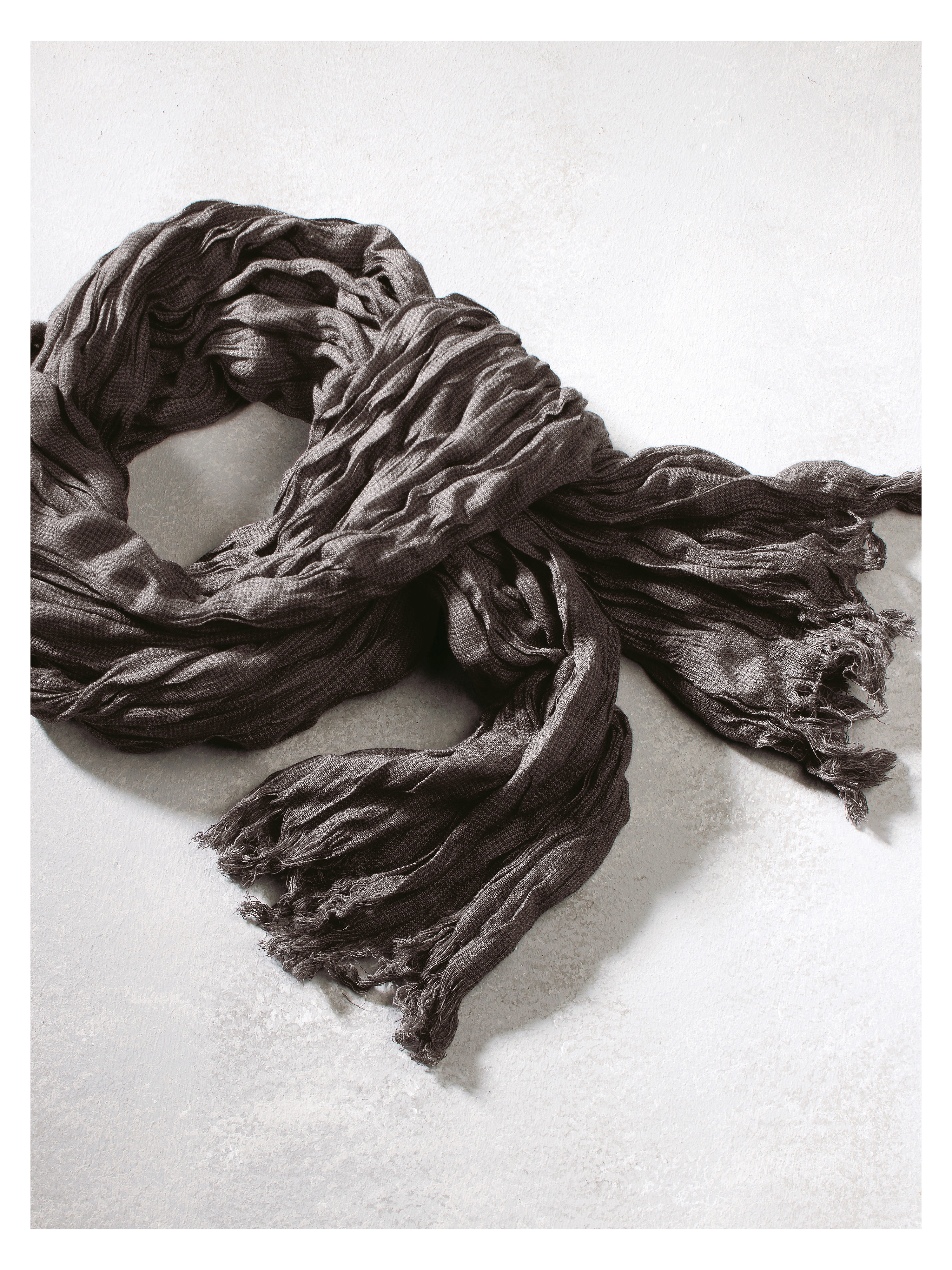 Image of Scarf Peter Hahn green