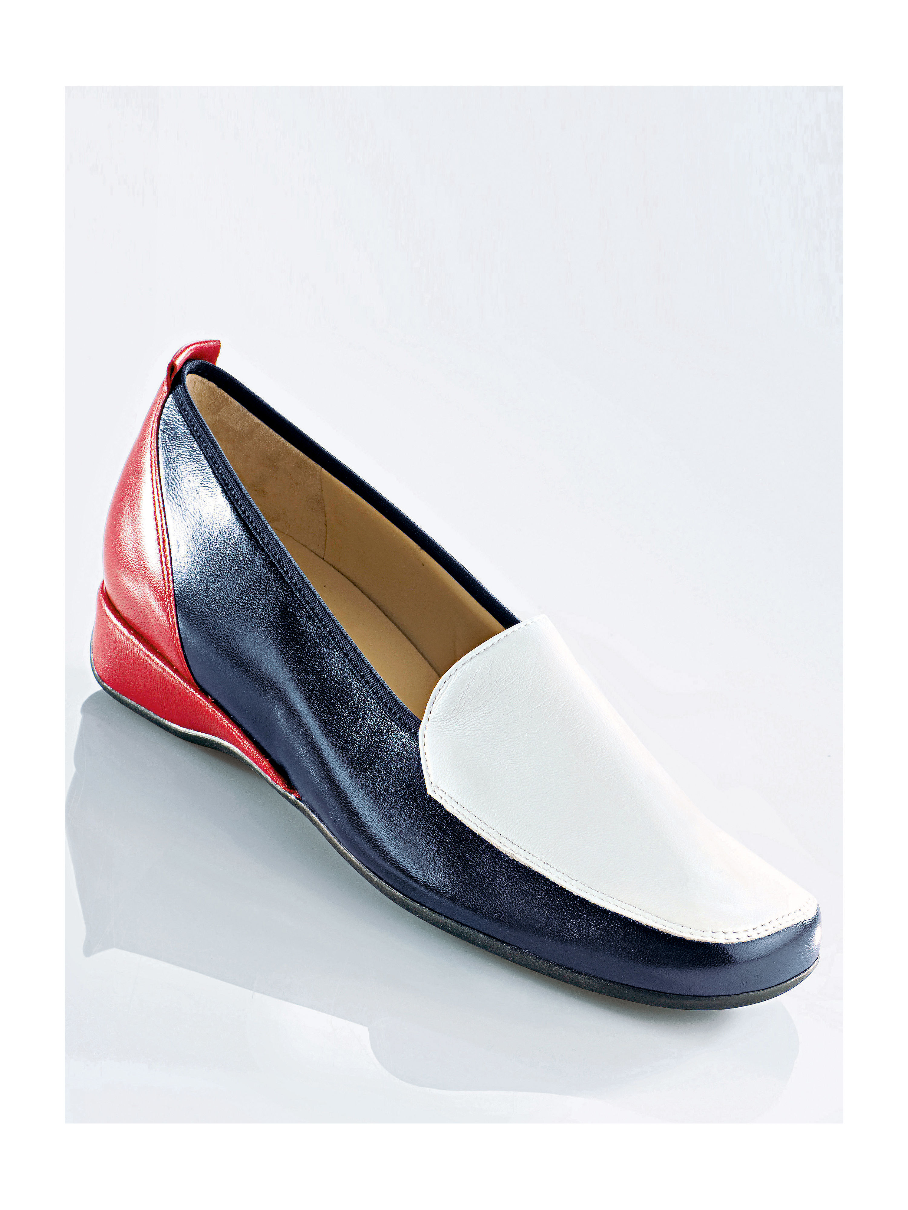 Image of Slip-ons Hassia white size: 42