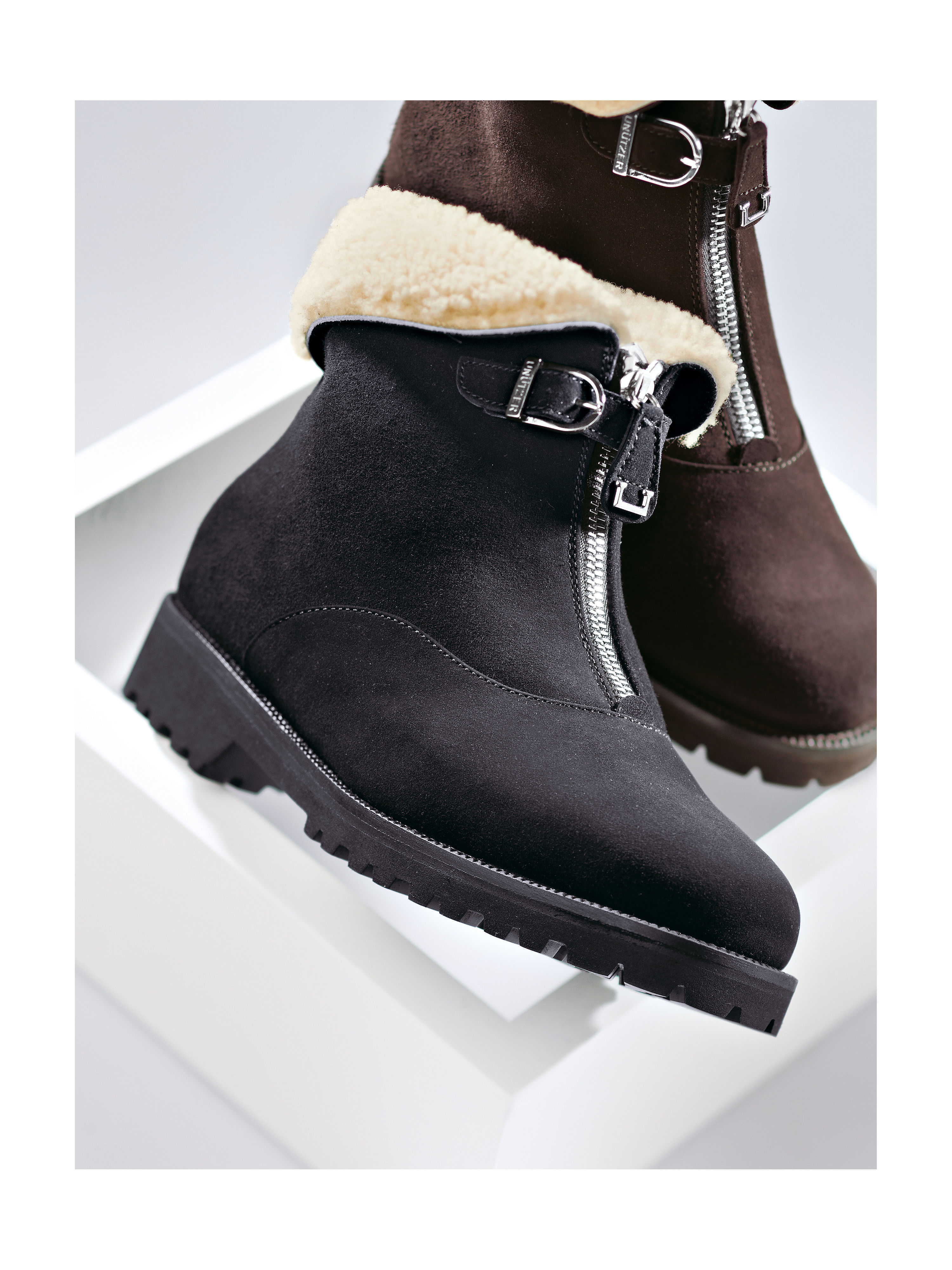 Image of Ankle boots UNÜTZER black