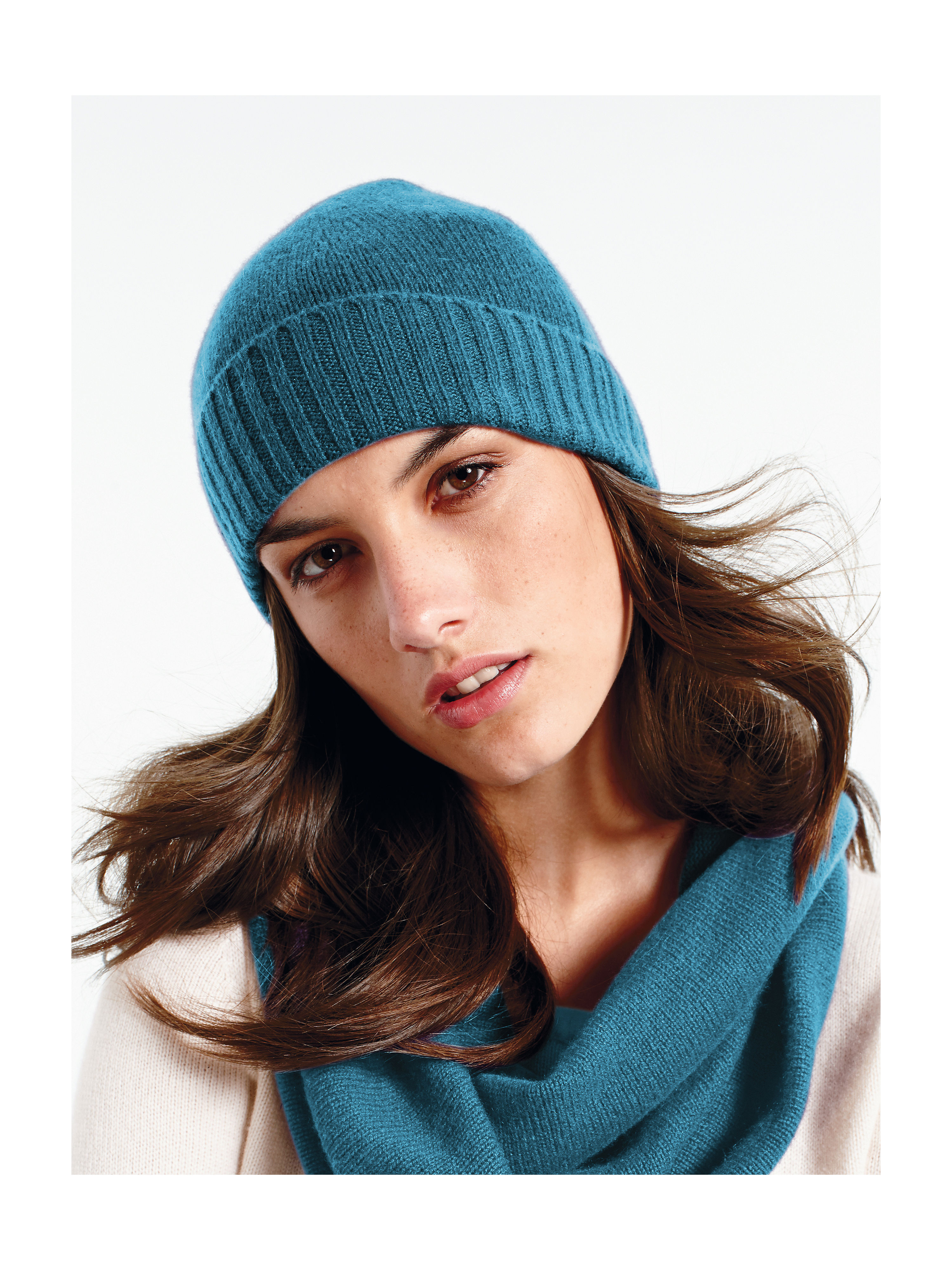 Image of Hat cashmere turquoise