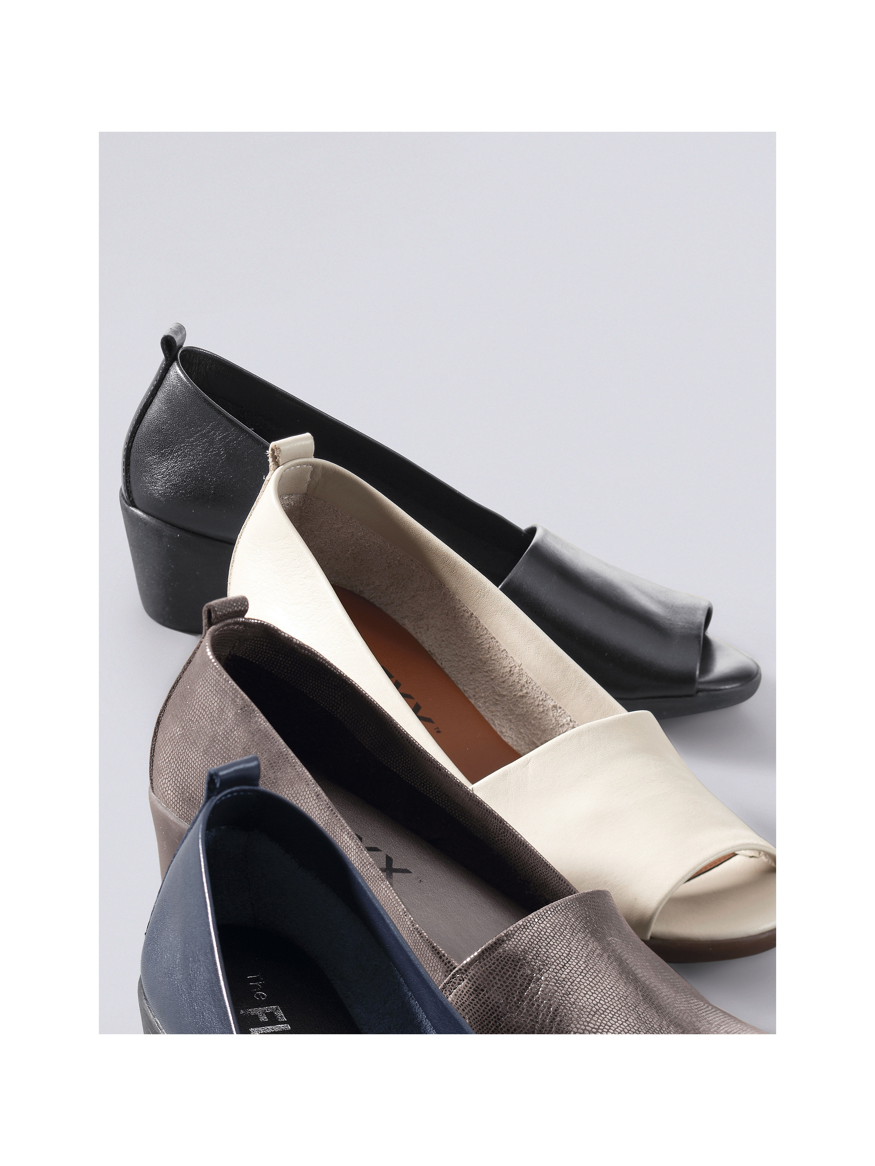 Image of Sandals The Flexx black
