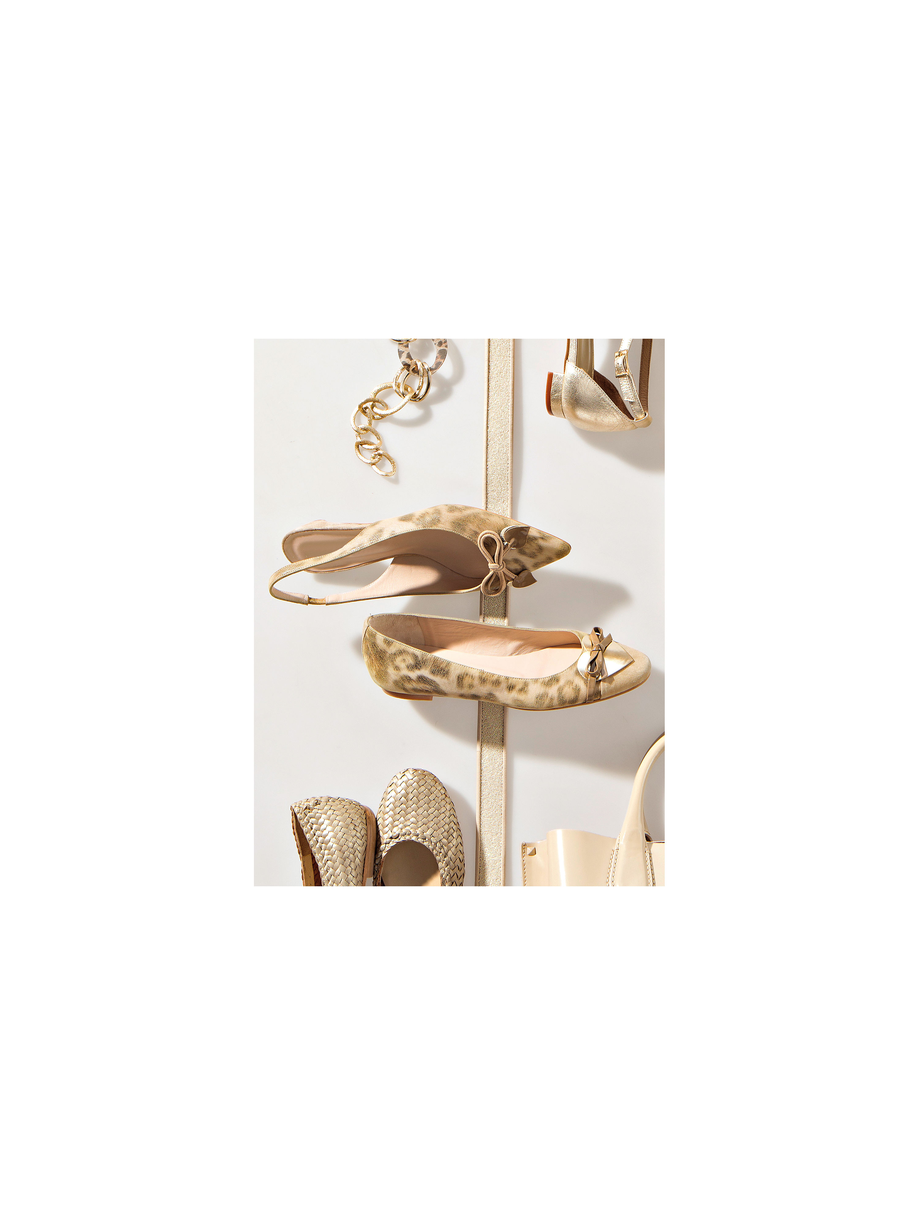 Image of Ballerina pumps made from kidskin suede Uta Raasch beige size: 38