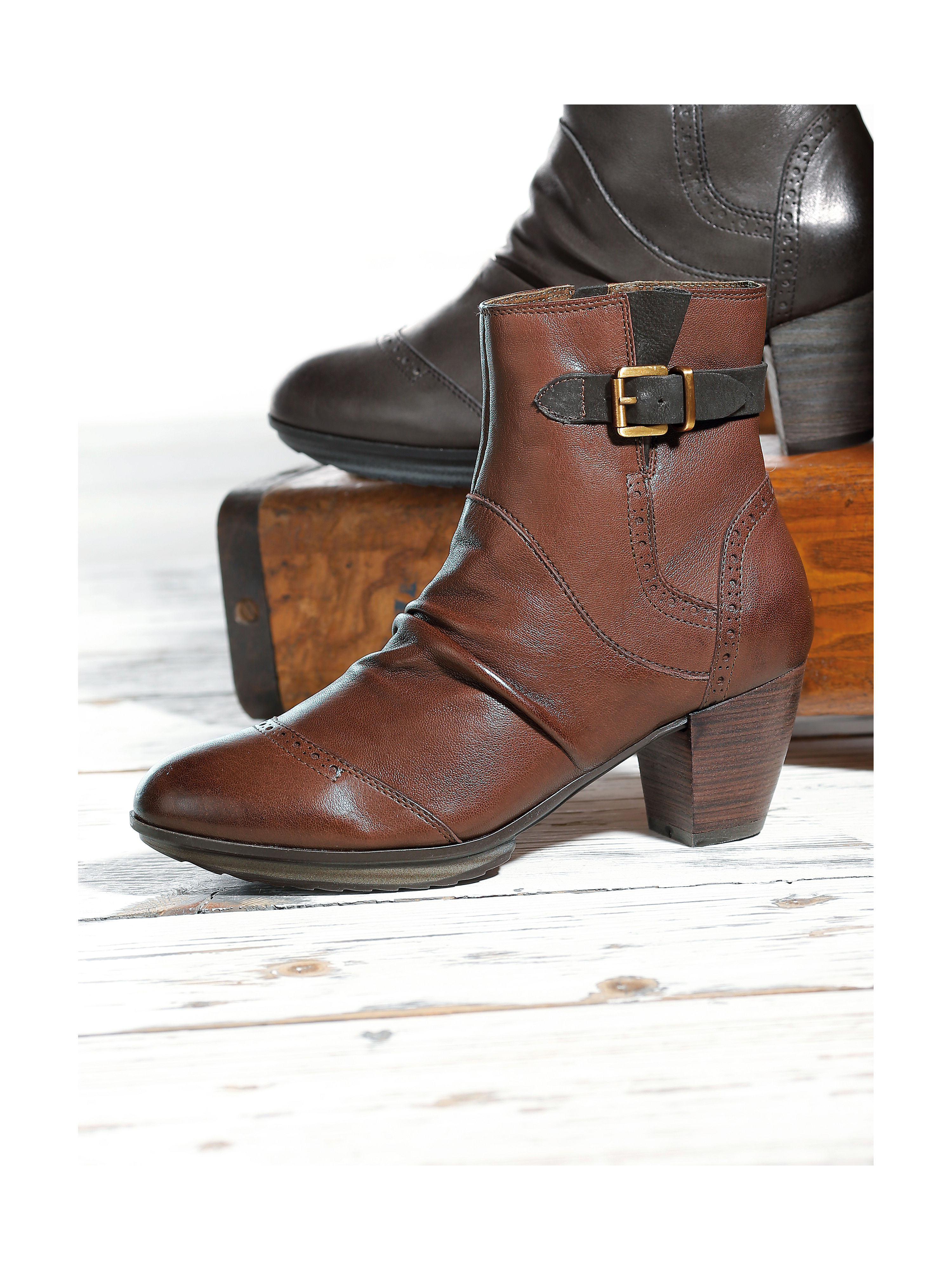 Image of Ankle boots Softwaves brown size: 38