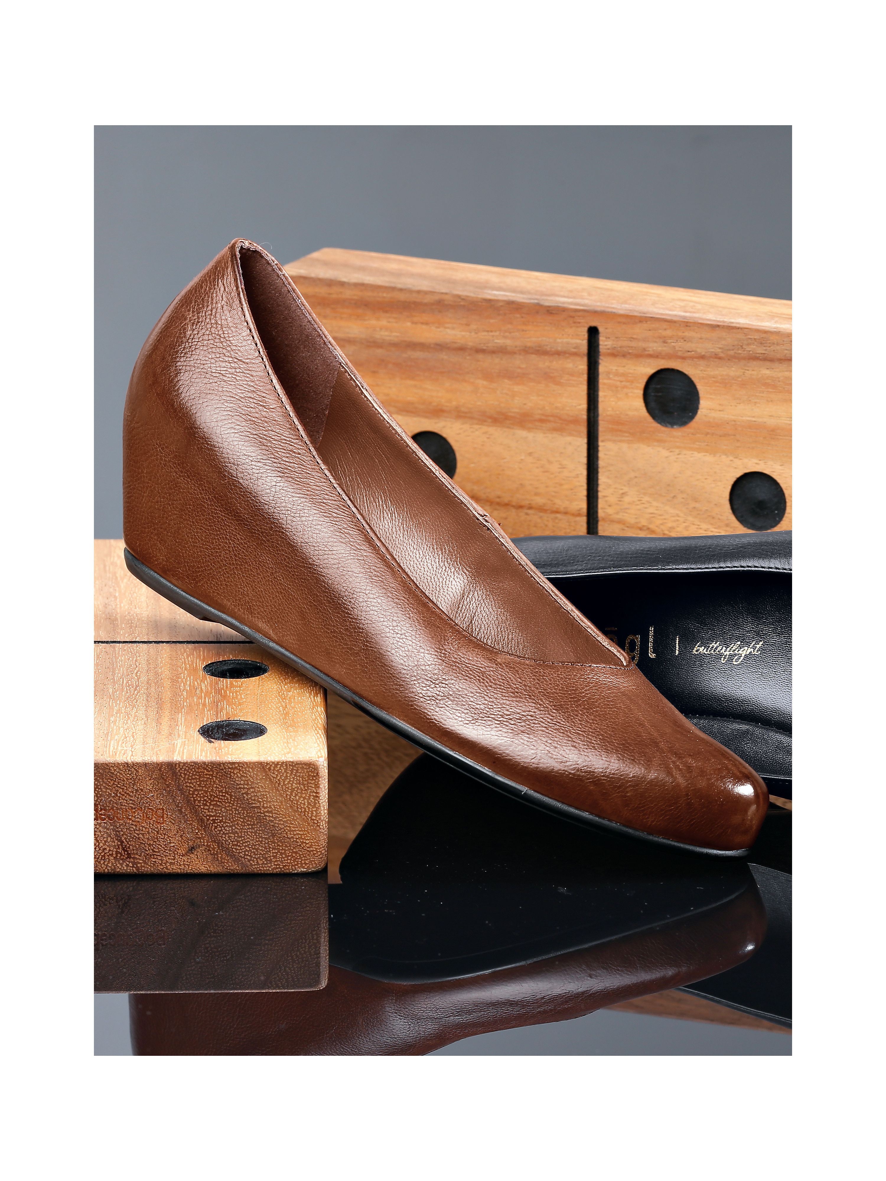 Image of Pumps from the Butterflight collection Högl brown
