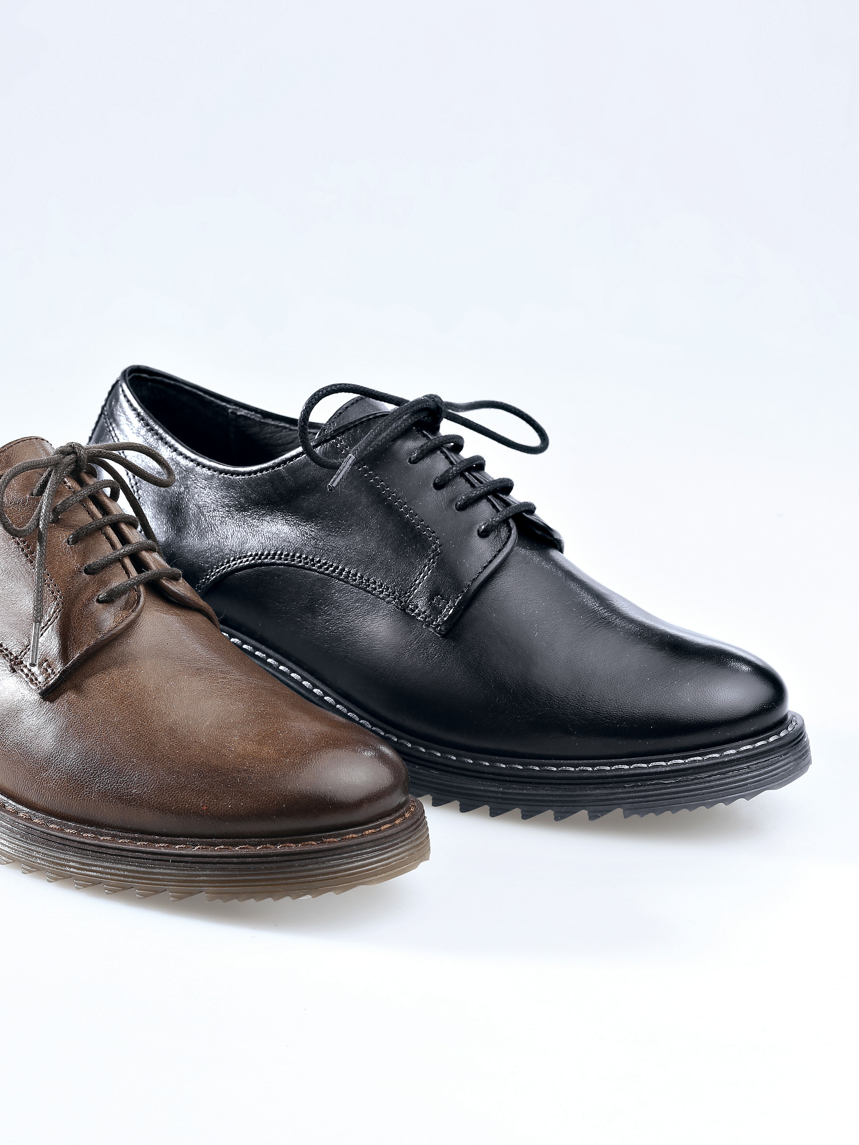 Image of Sleek lace-ups Peter Hahn black