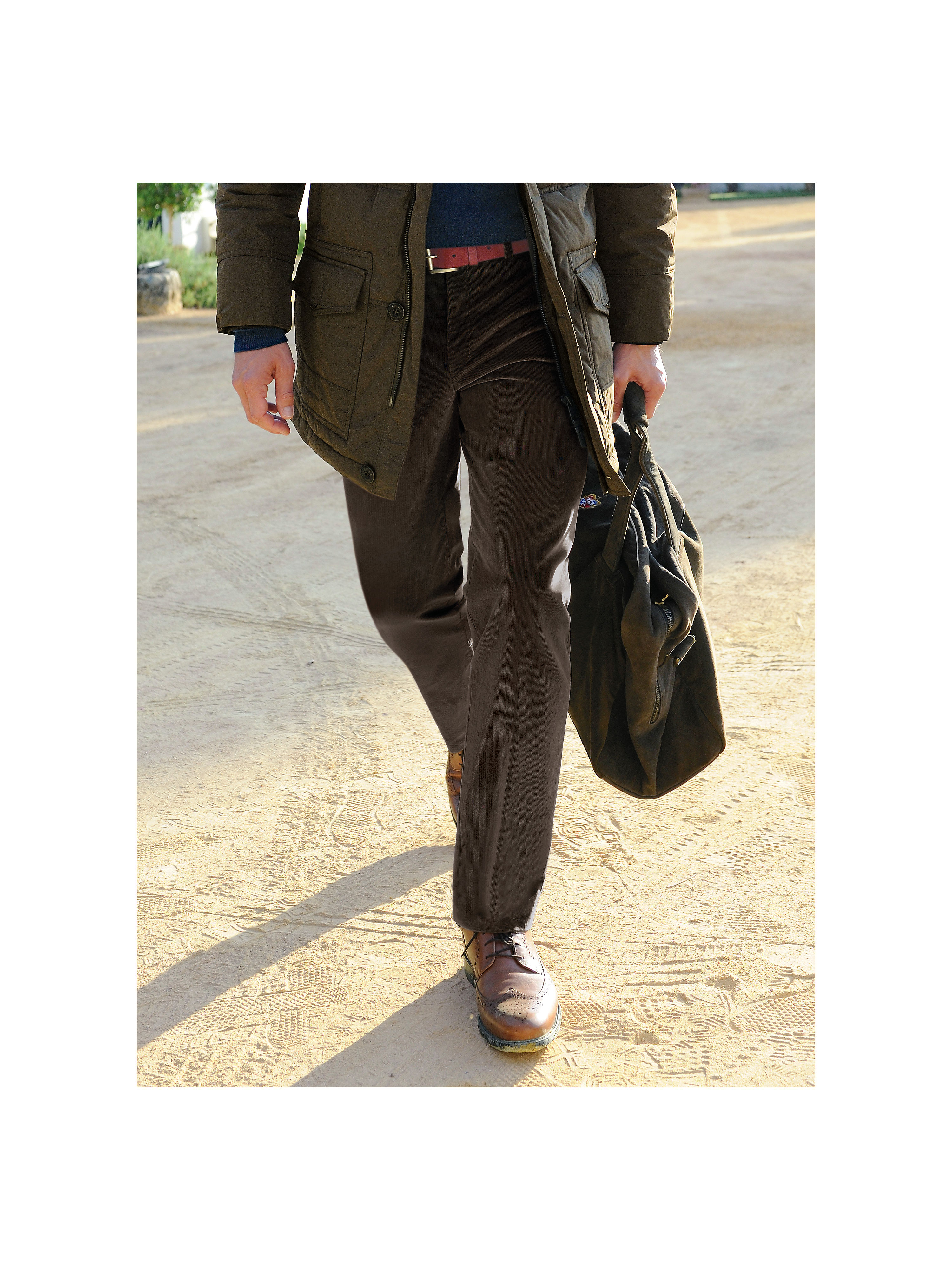 Image of Fine corduroy trousers HILTL brown