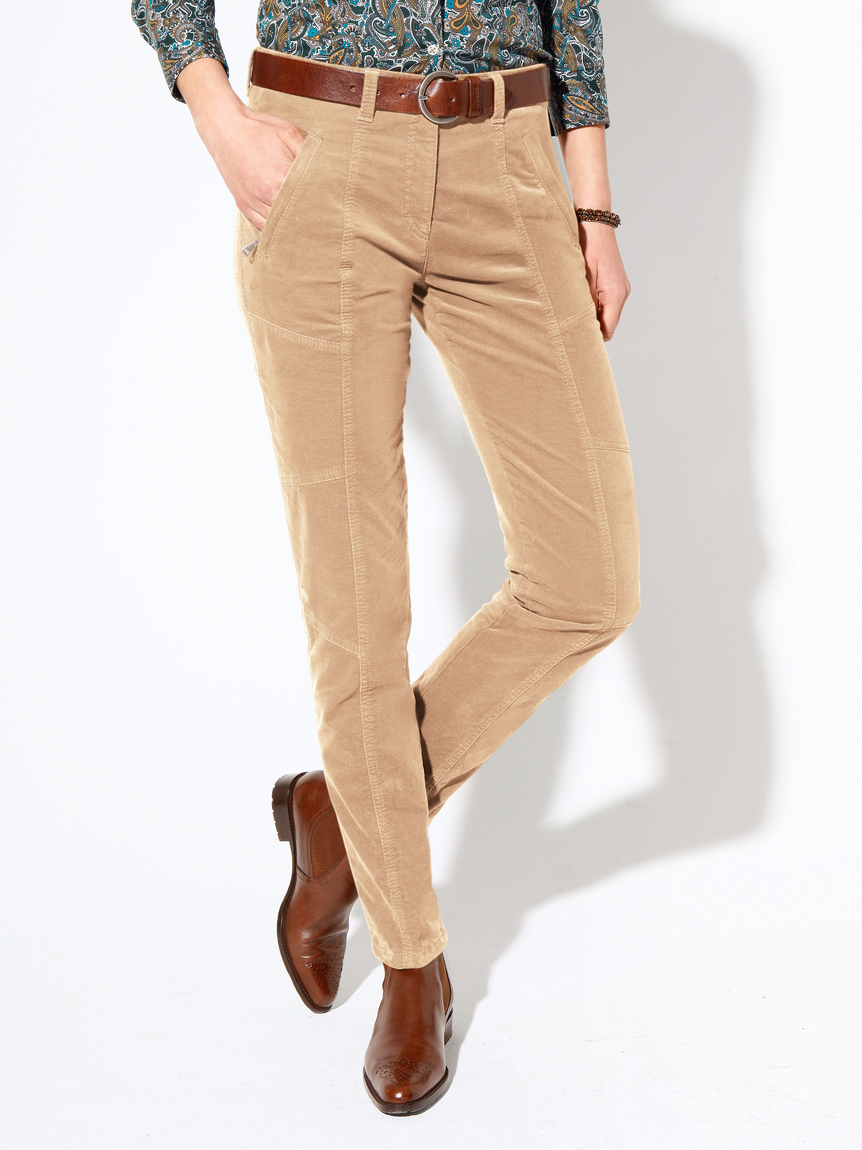 Image of Modern Fit sporty velvet trousers MOVIE Brax Feel Good beige