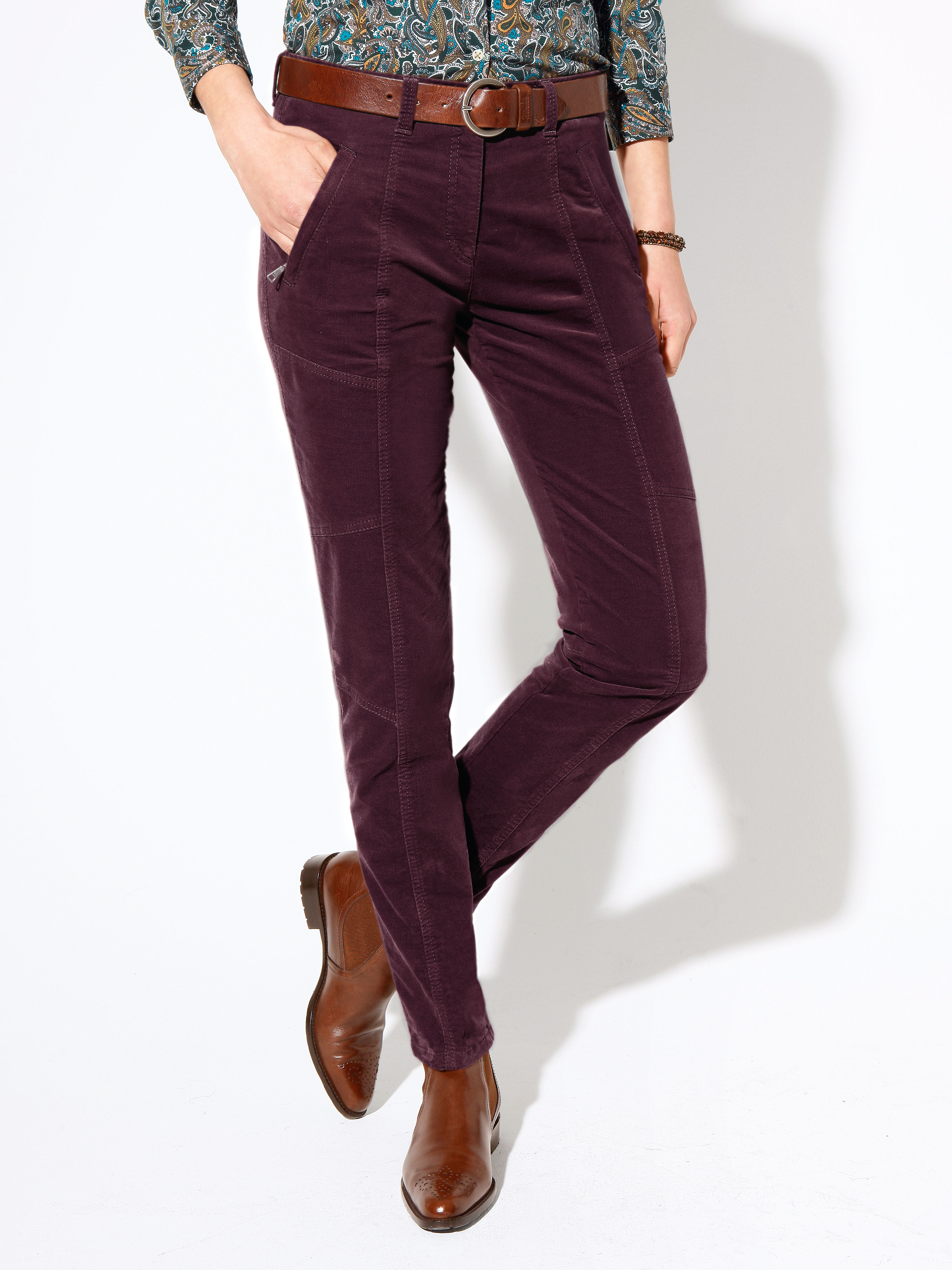 Image of Modern Fit sporty velvet trousers MOVIE Brax Feel Good red