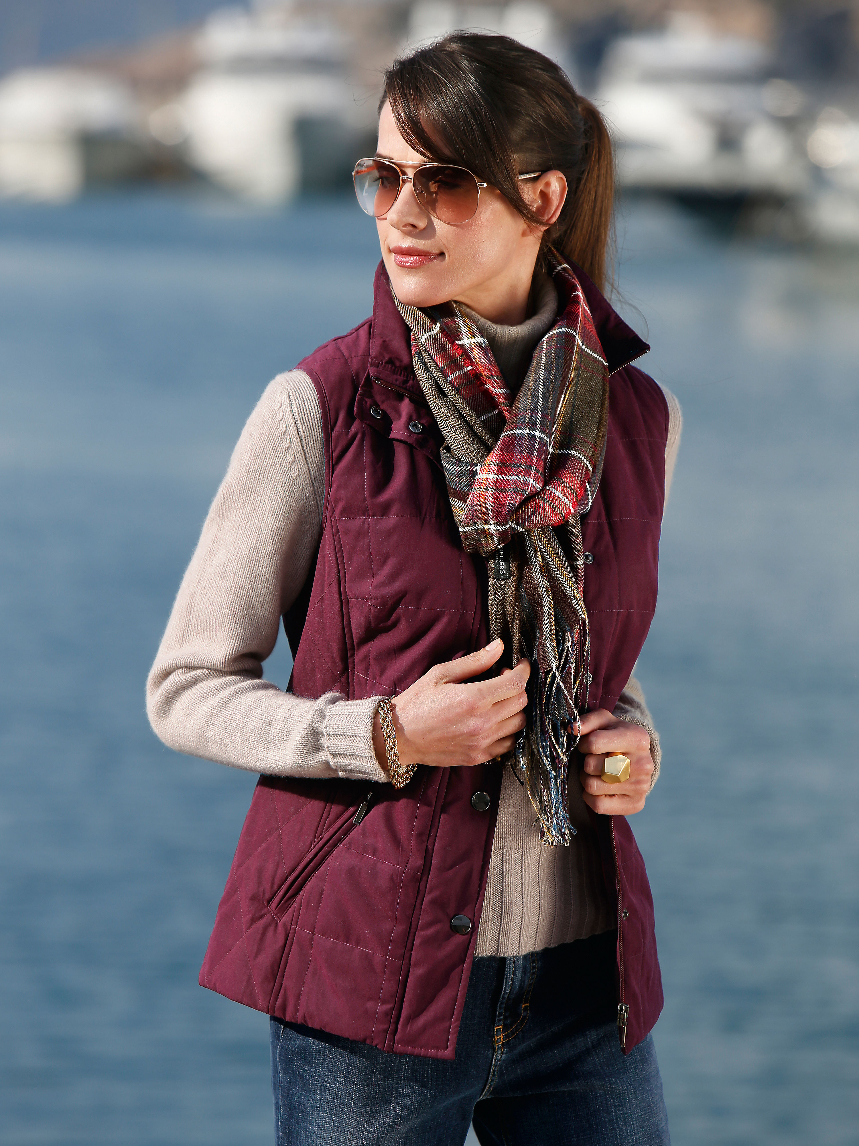 Image of Quilted gilet Peter Hahn red