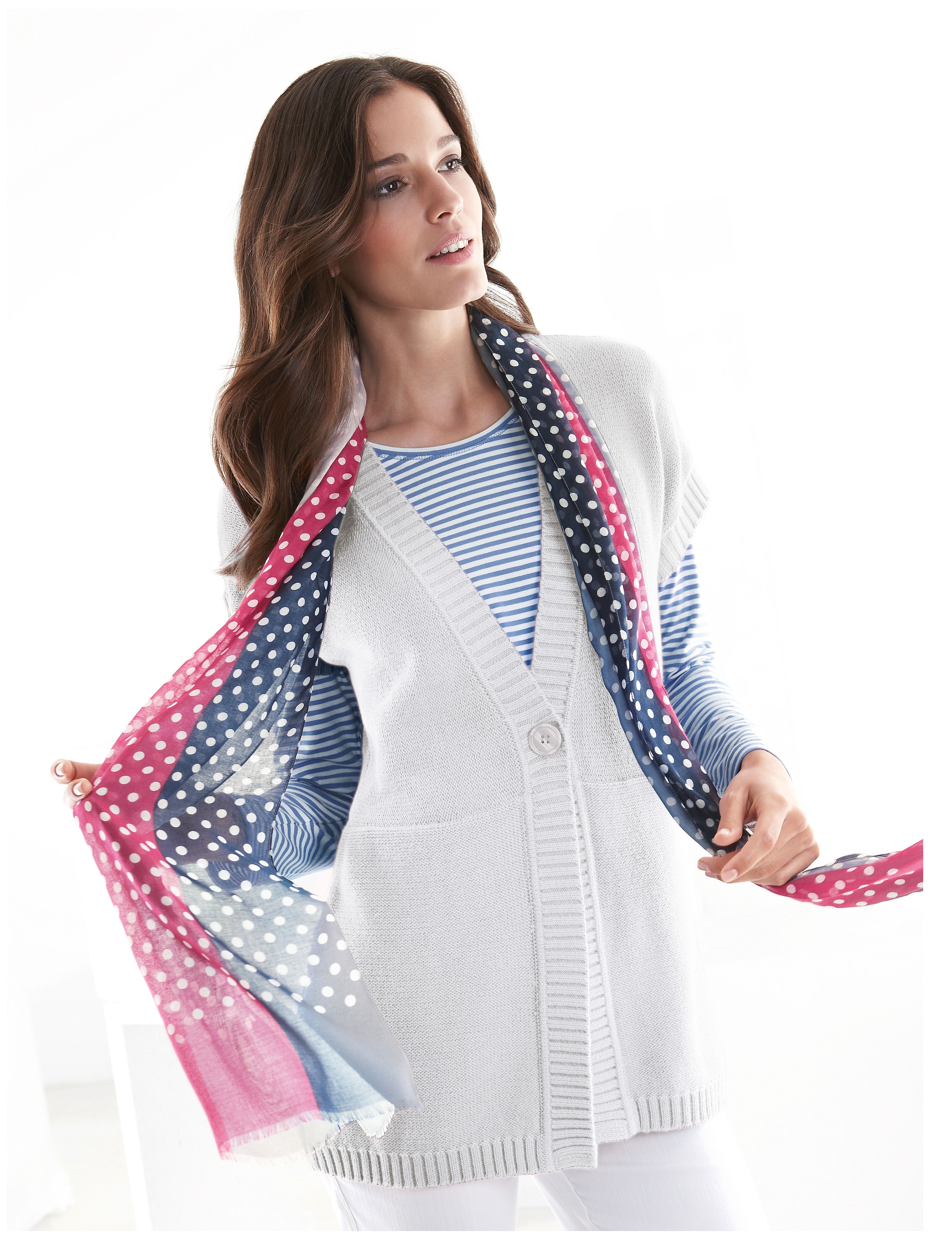 Image of Knitted gilet Peter Hahn white