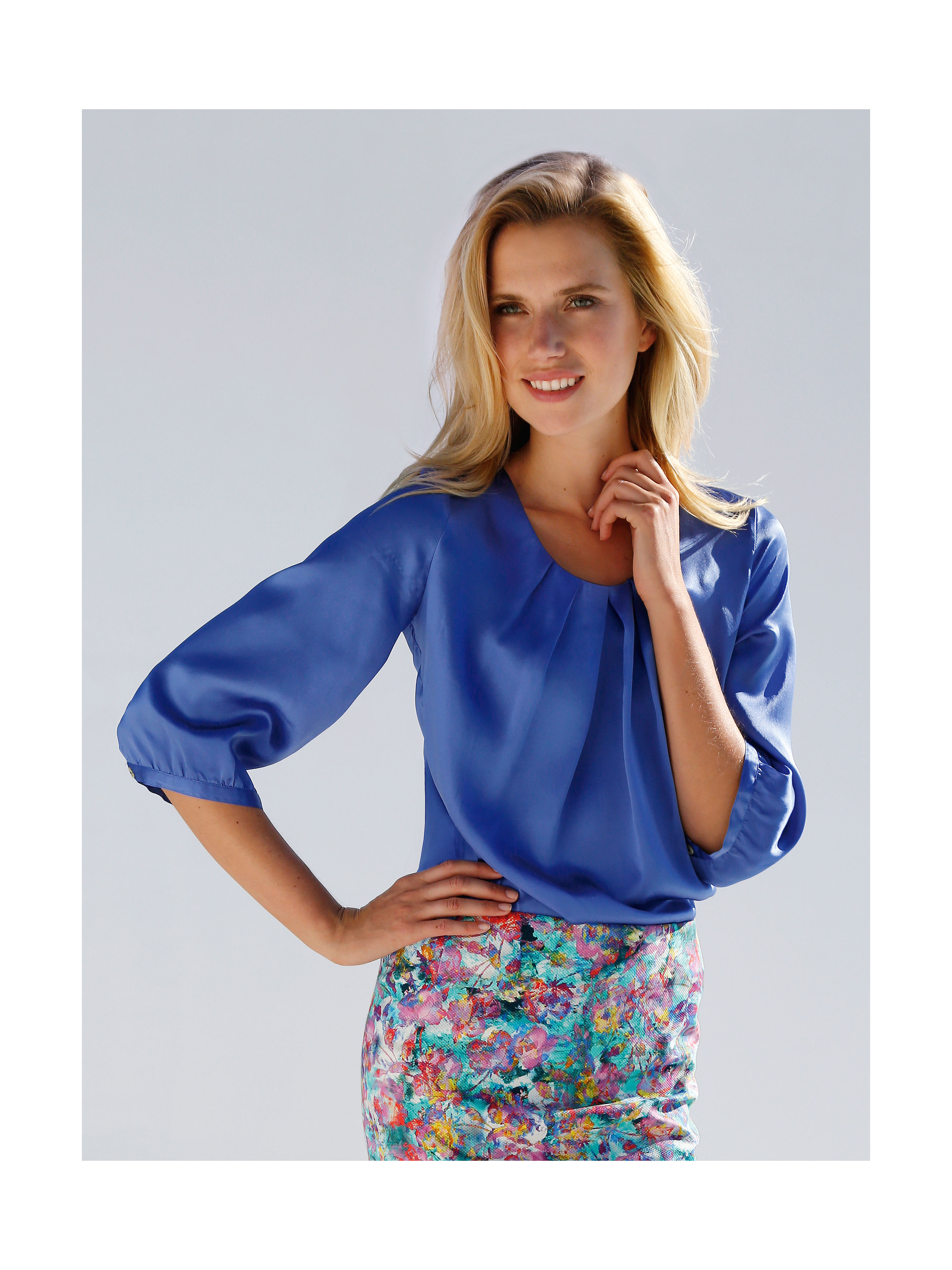 Image of Blouse in 100% silk Peter Hahn blue size: 12