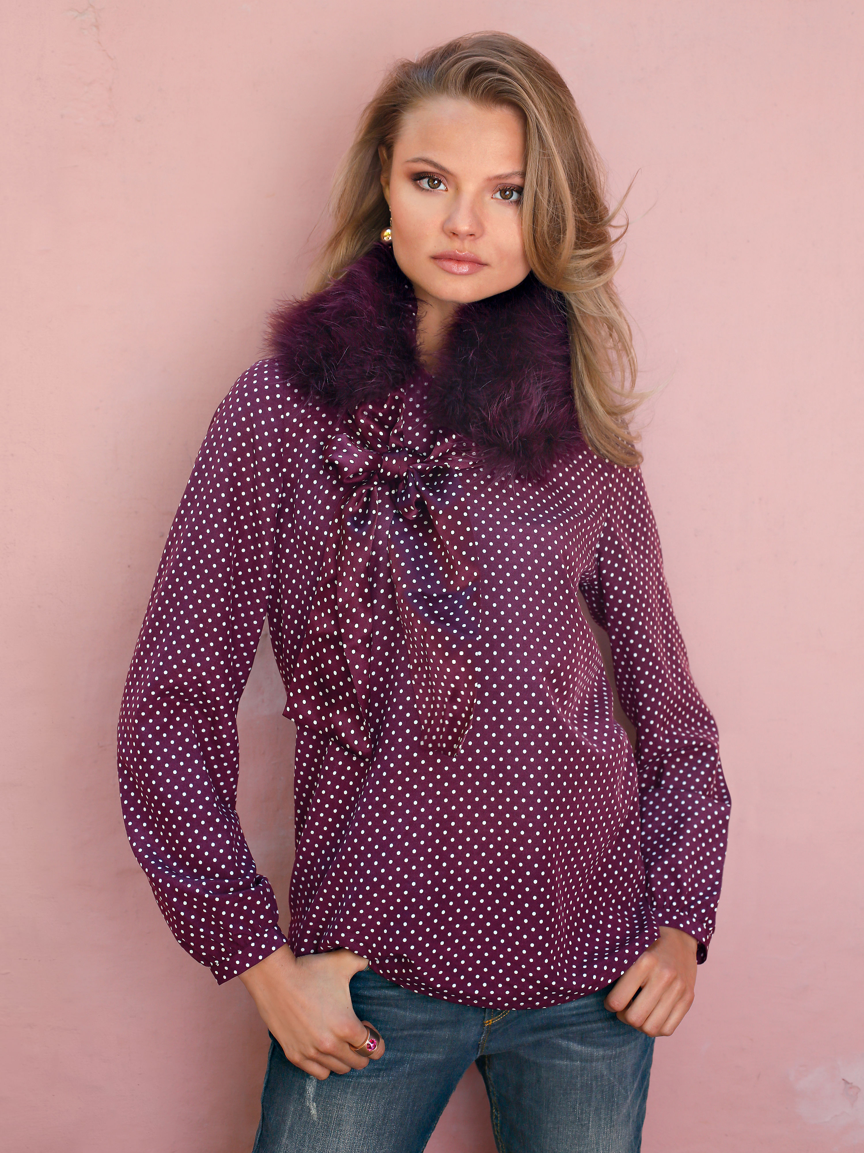 Image of Round neck blouse with a bow Uta Raasch red