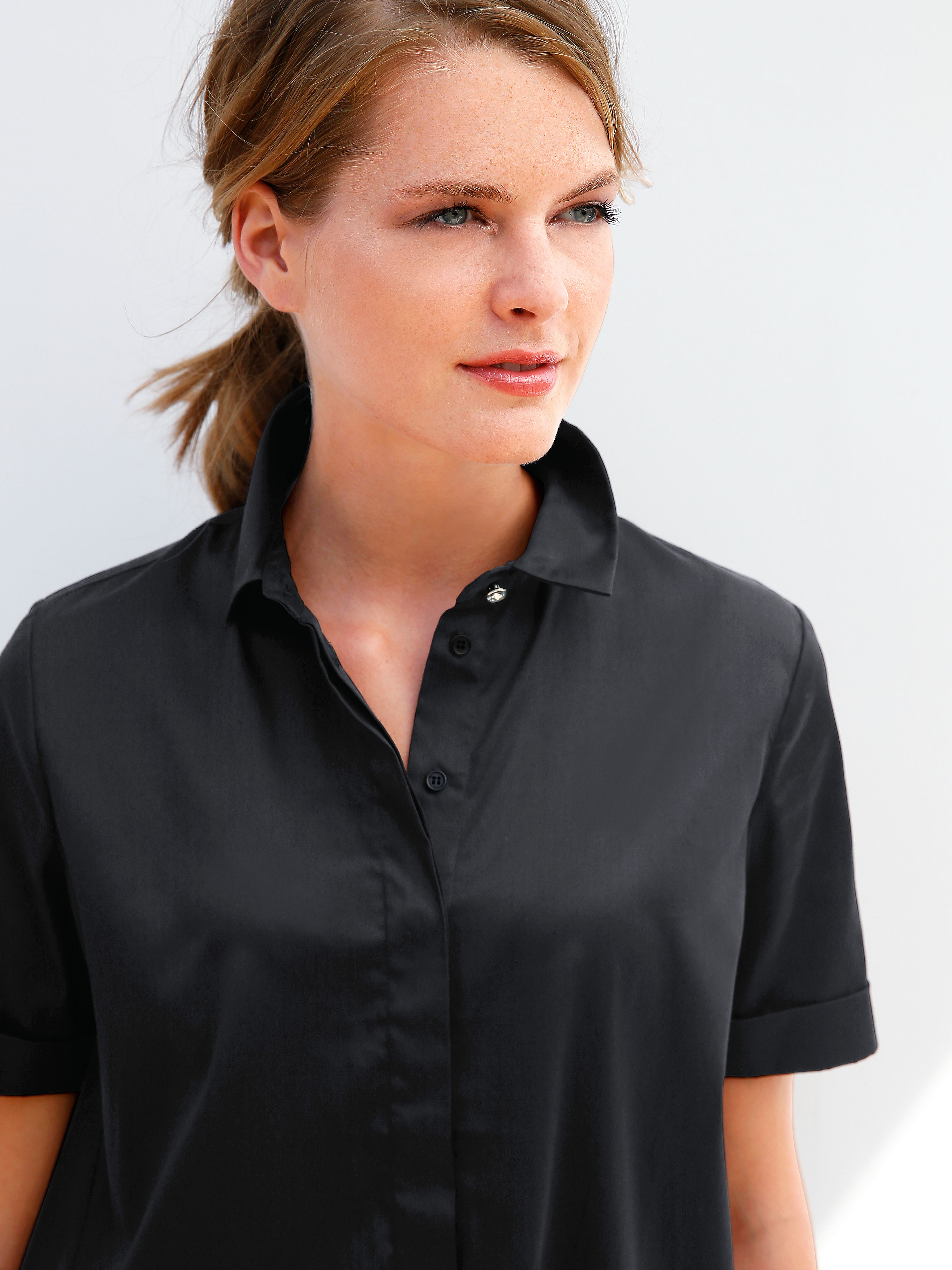 Image of Blouse Peter Hahn black size: 20