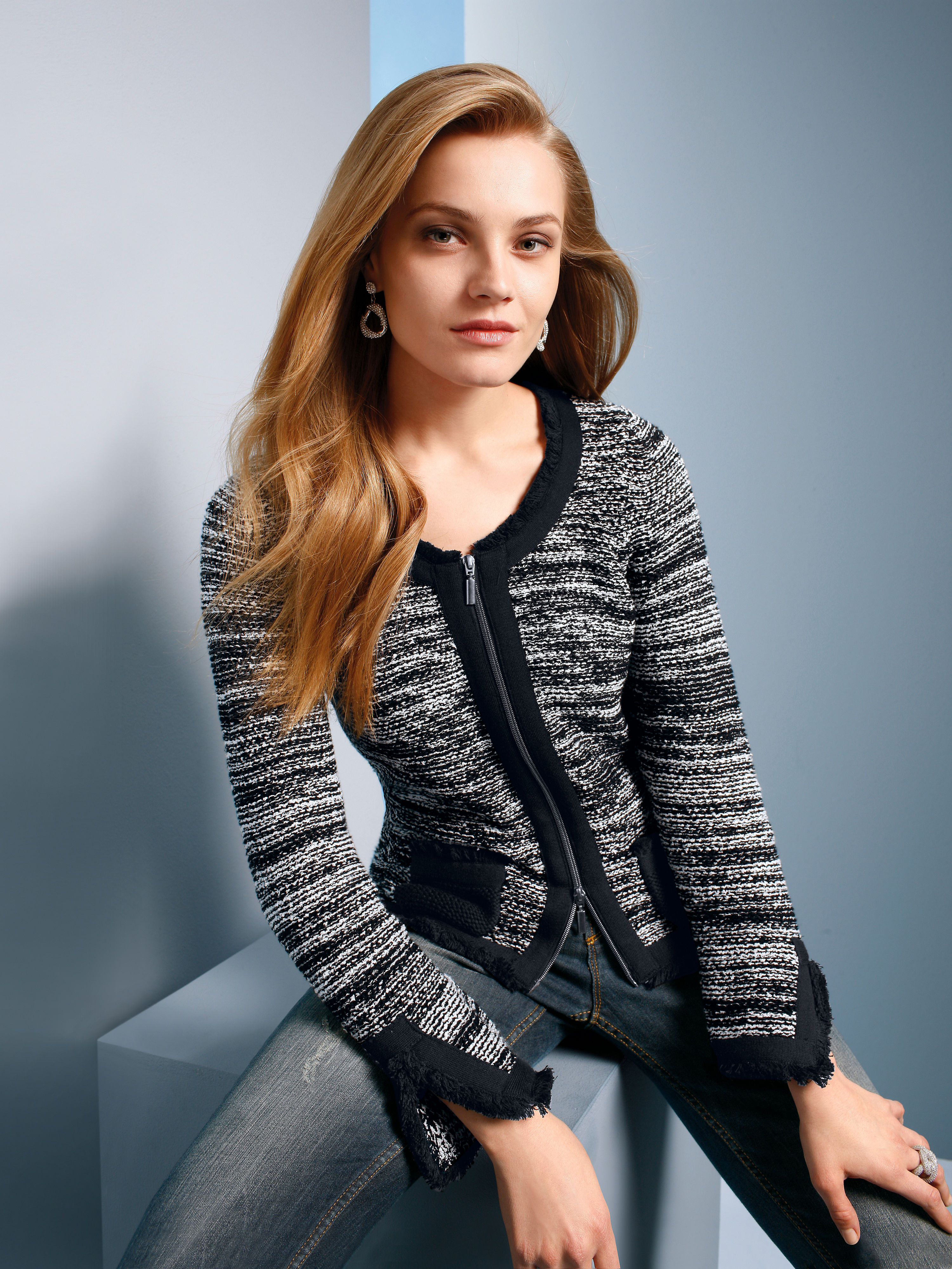 Image of Cardigan with a round neckline Uta Raasch black