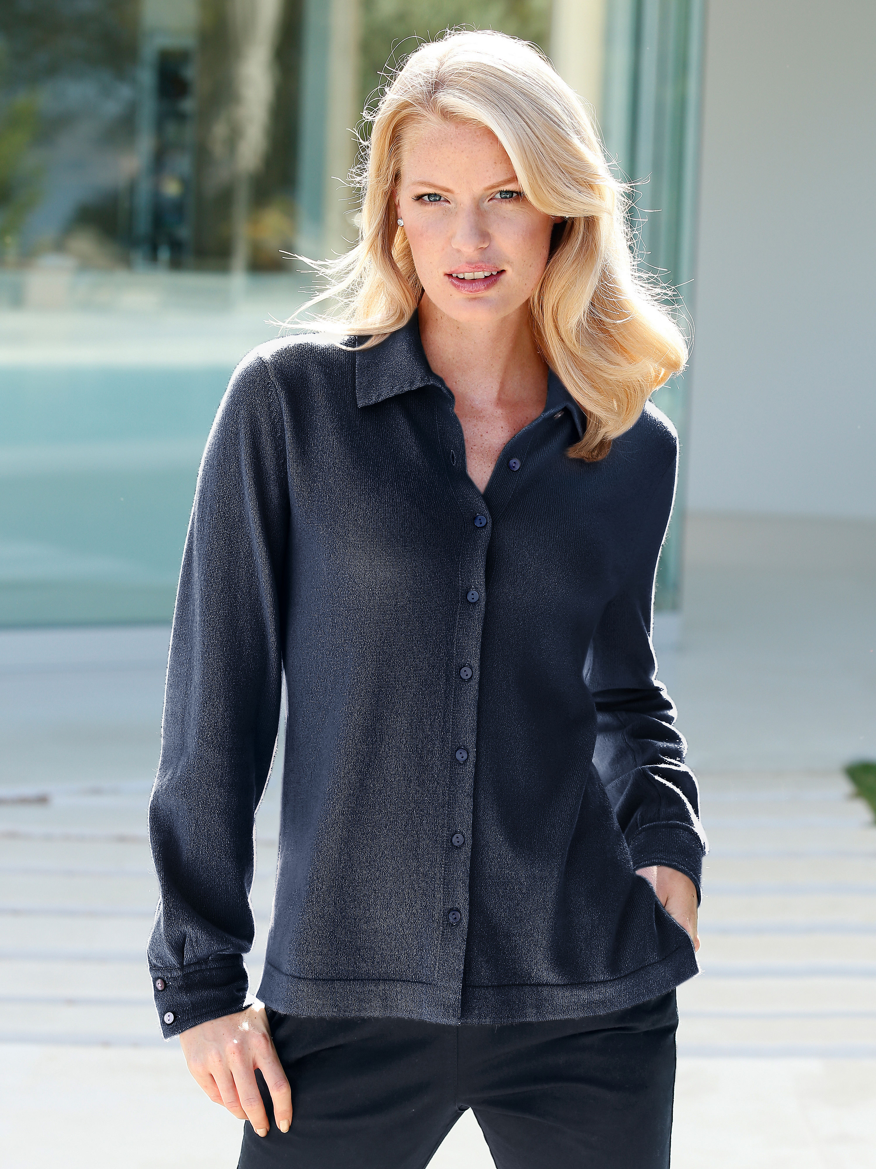 Image of Blouse in 100% cashmere cashmere blue