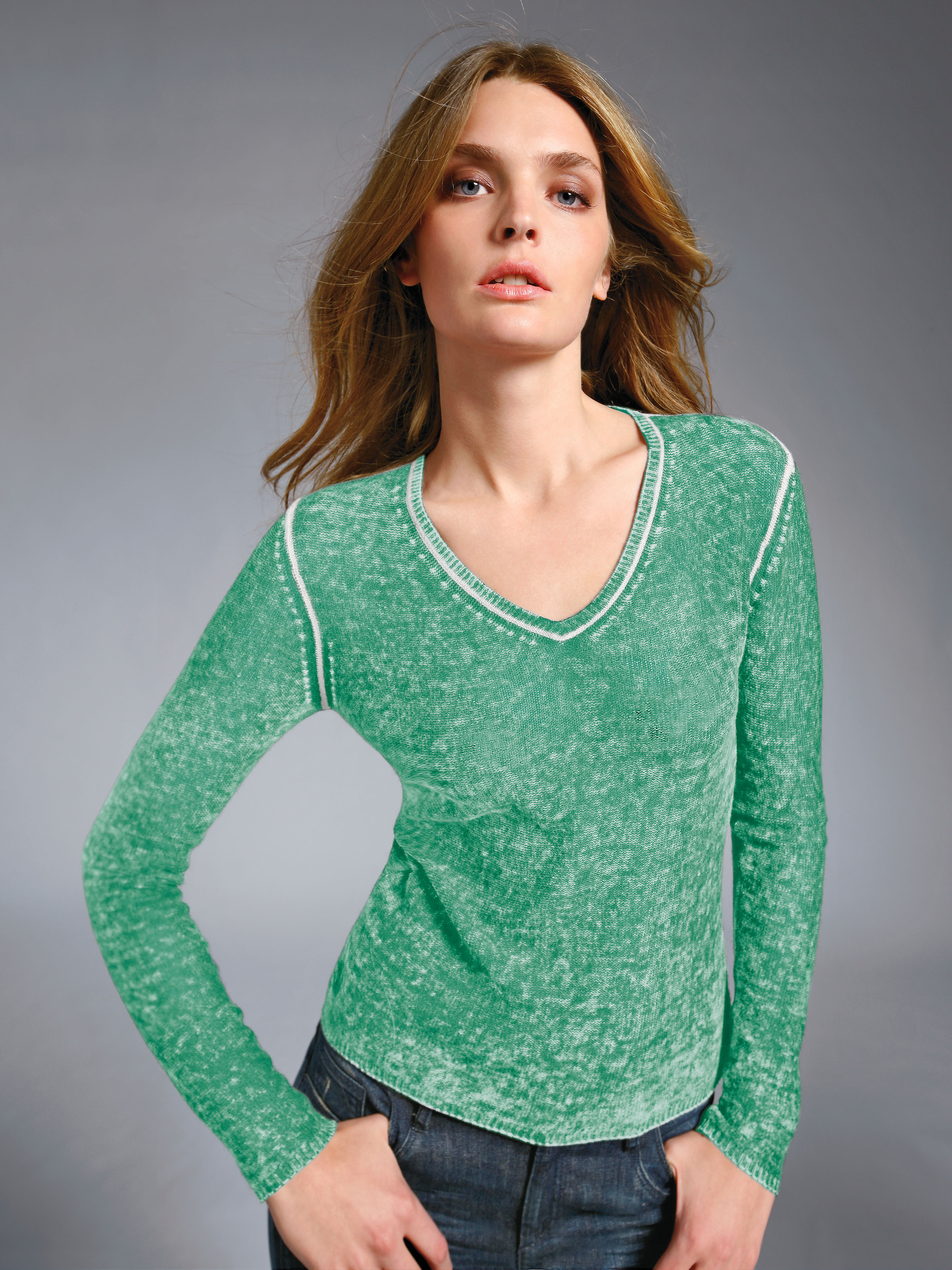Image of V-neck jumper Looxent green size: 22