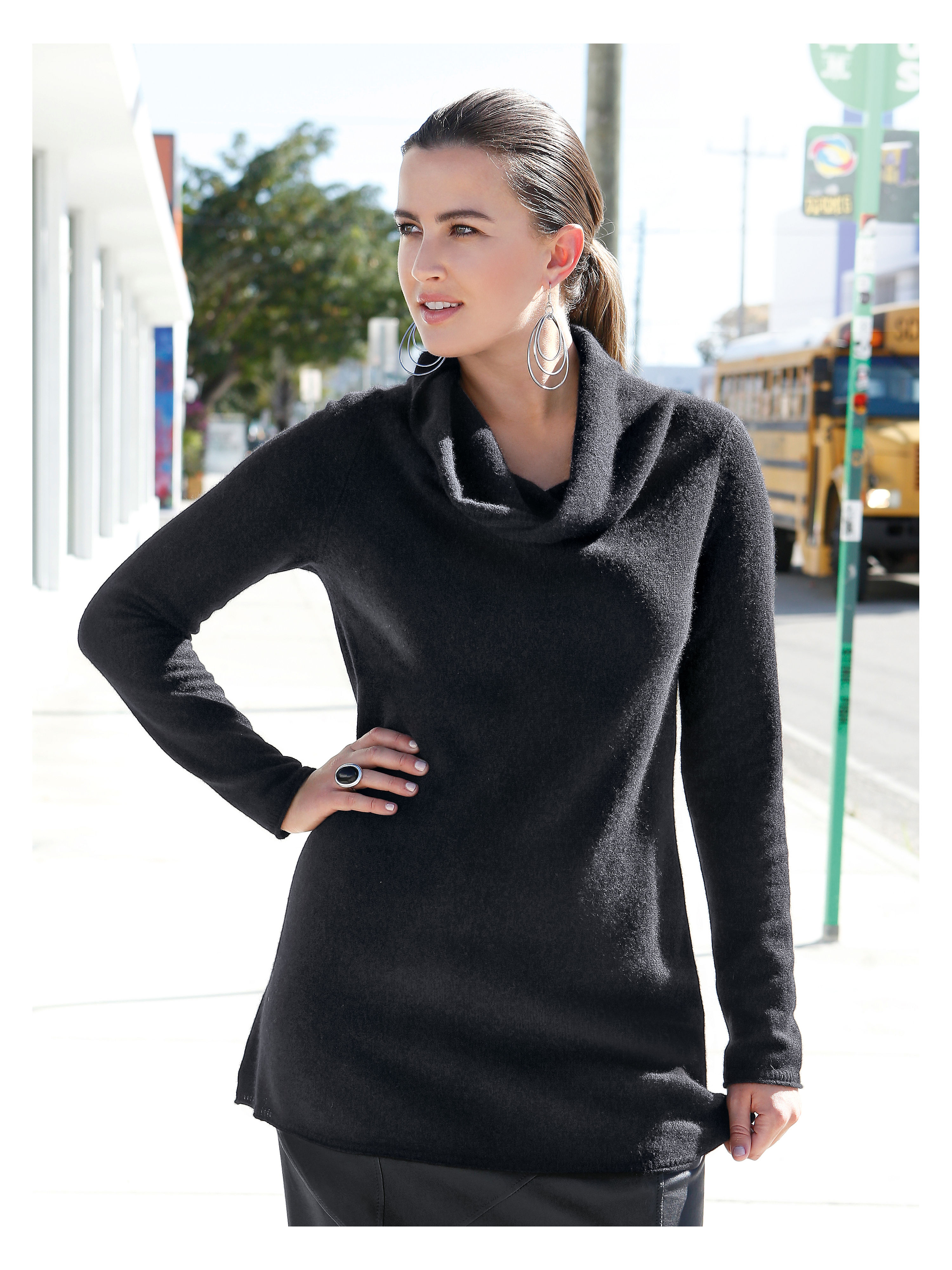 Image of Jumper in 100% cashmere Anna Aura black