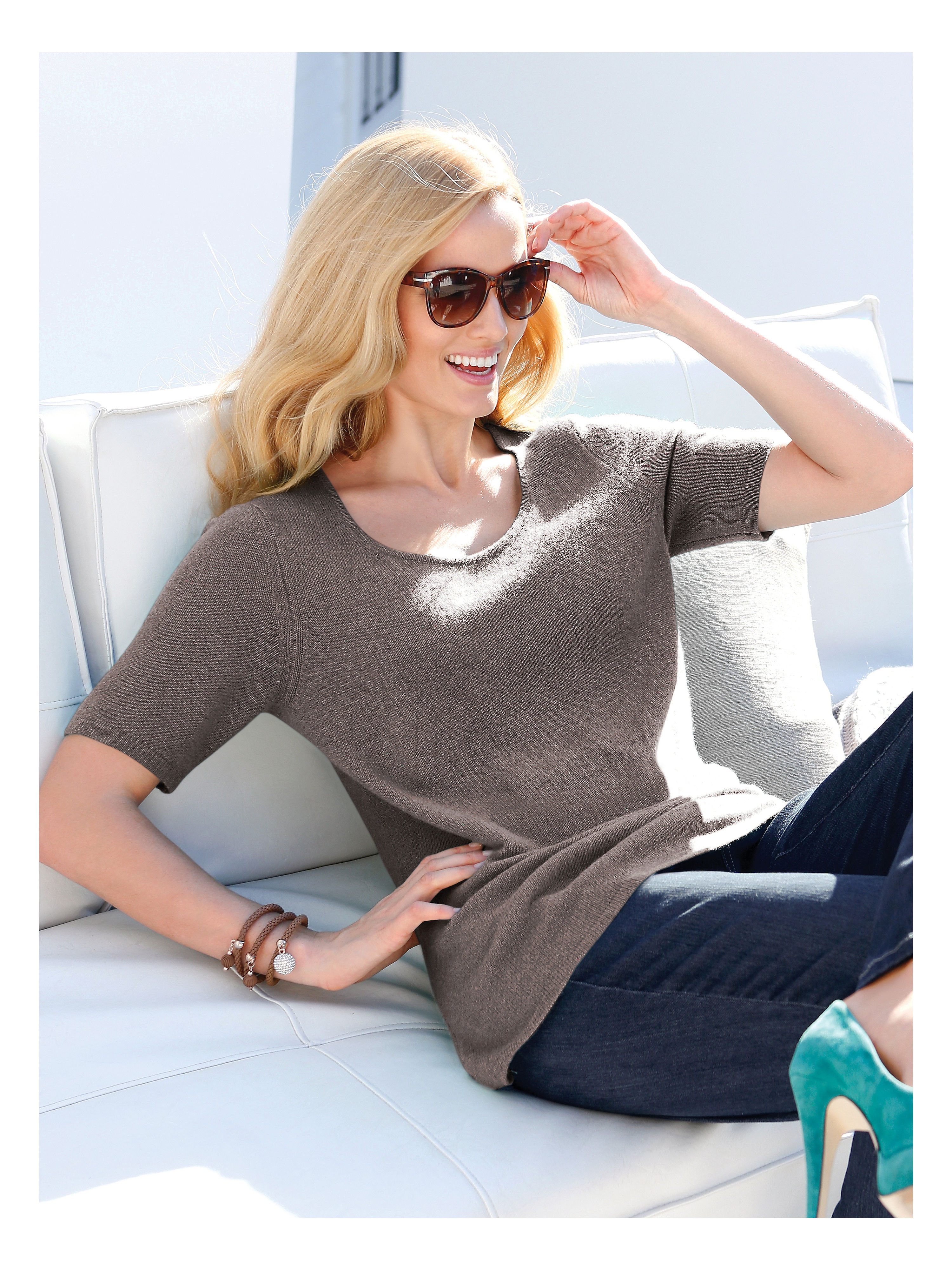Image of Round neck jumper in 100% cashmere Anna Aura brown