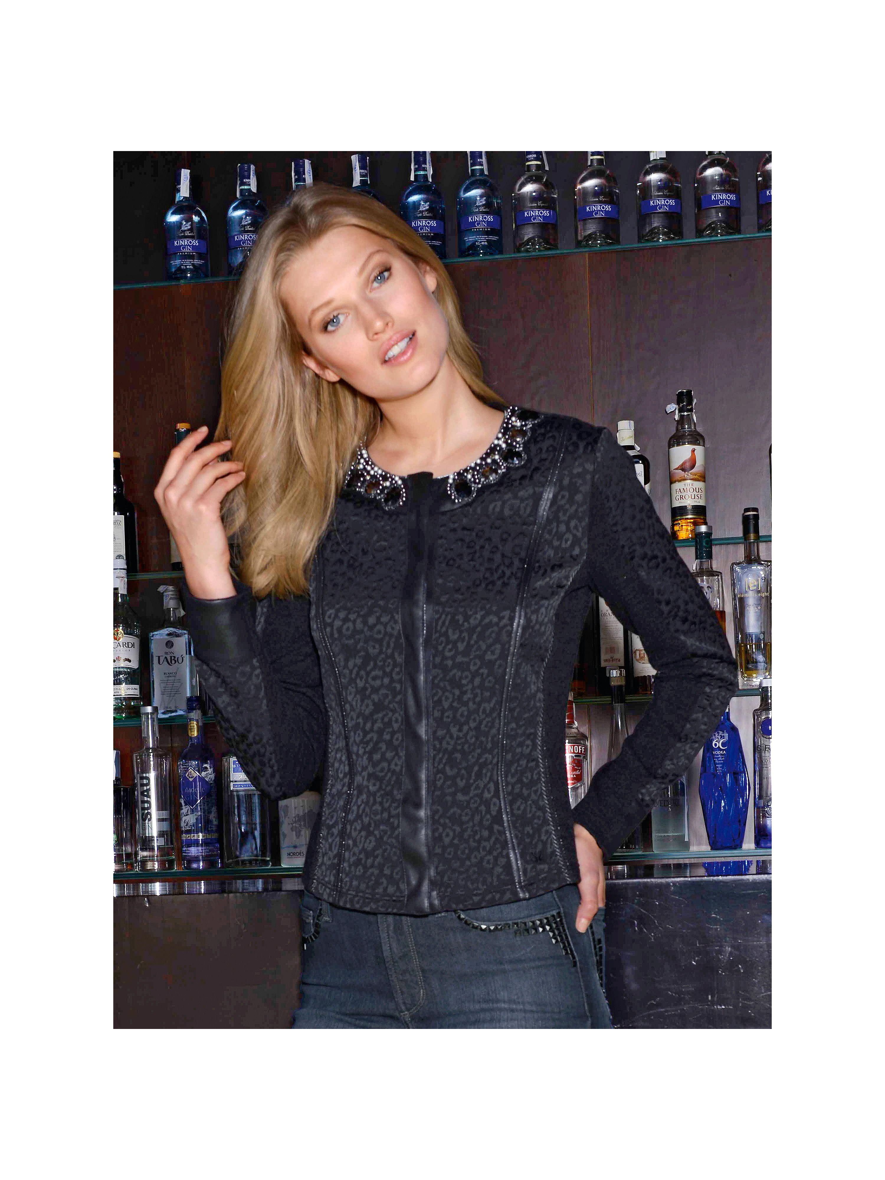 Image of Cardigan Just White black