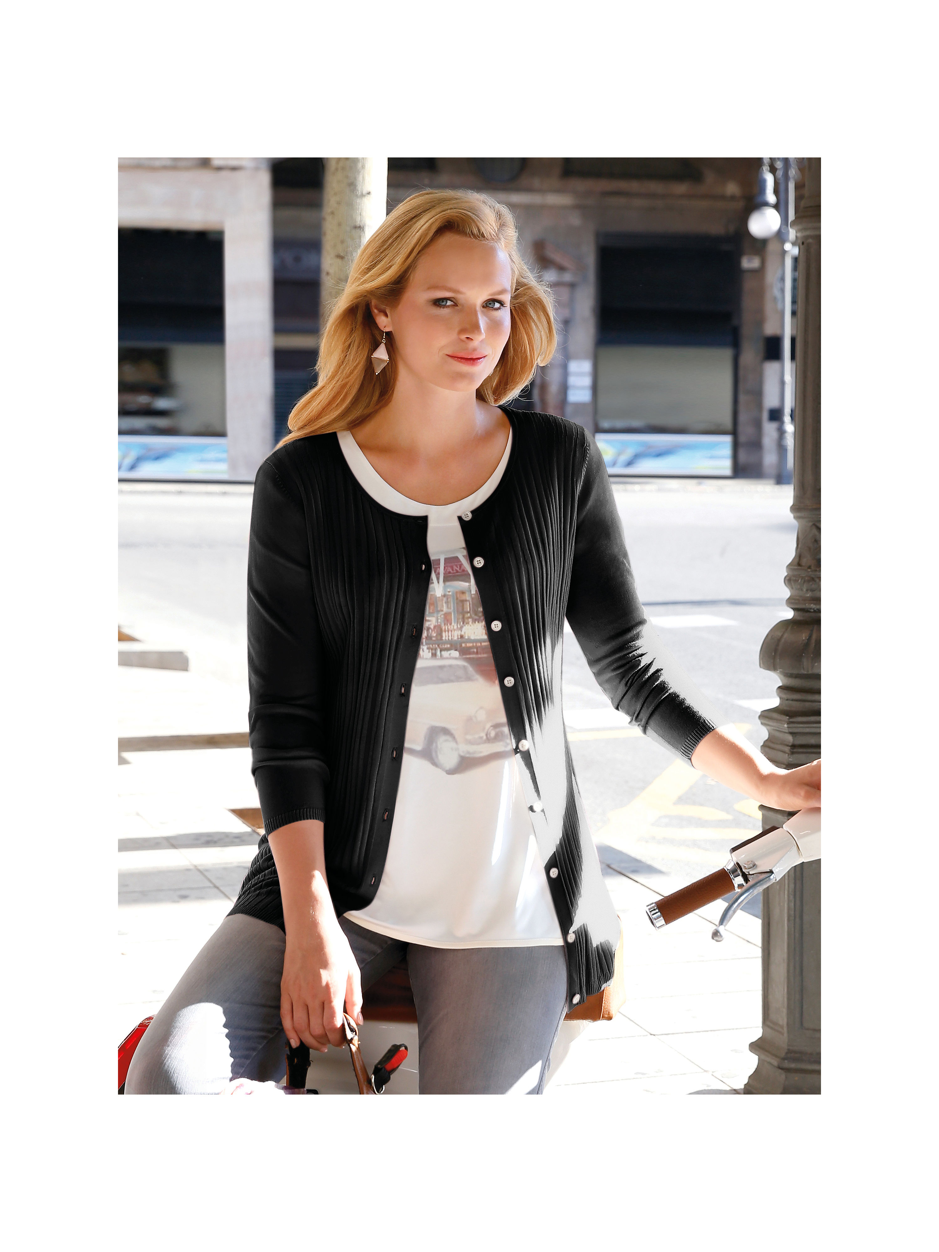 Image of Cardigan Anna Aura black size: 14