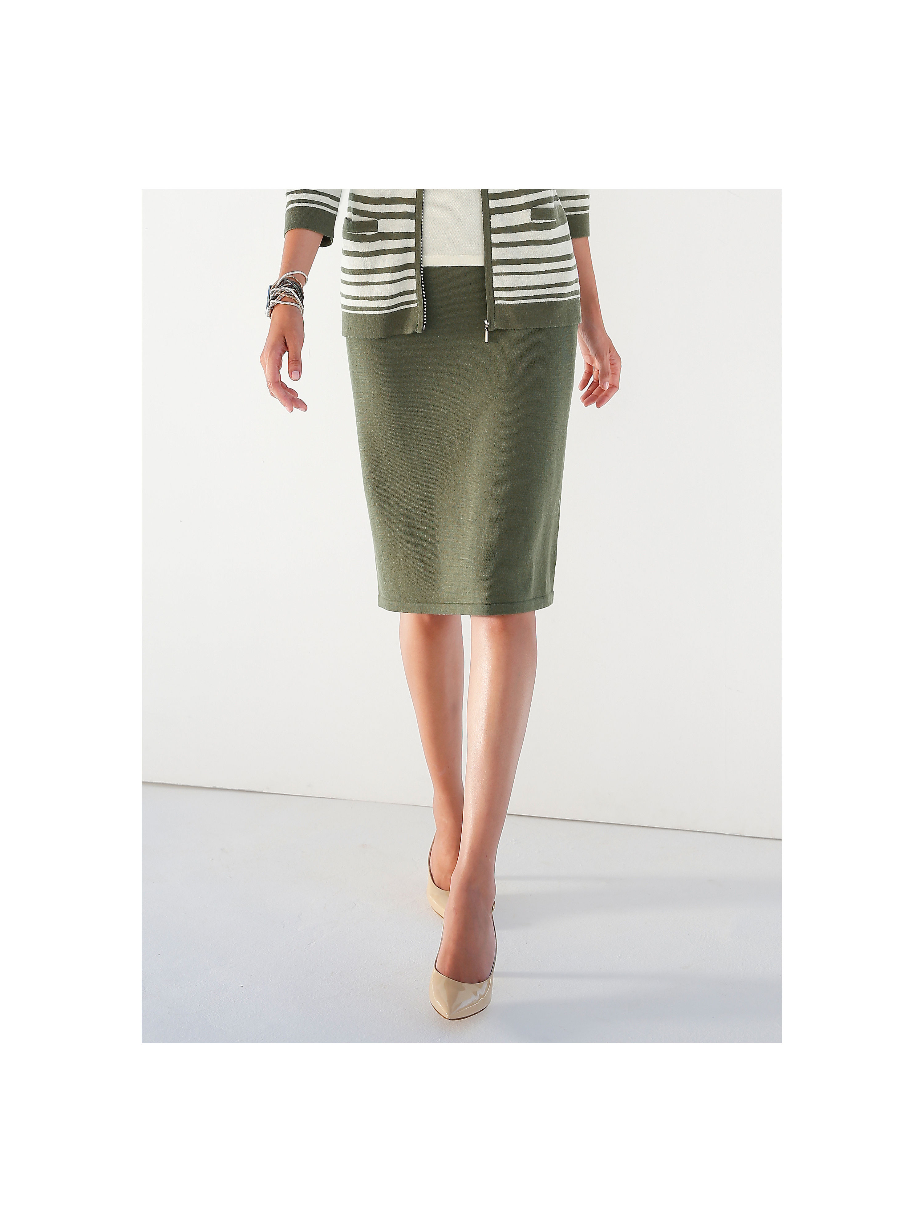 Image of Skirt in 100% new milled wool Peter Hahn green