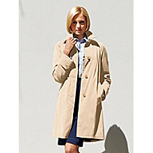 En exclusivit� pour PETER HAHN, le manteau 3/4 SCHNEIDERS (85% polyester, 1